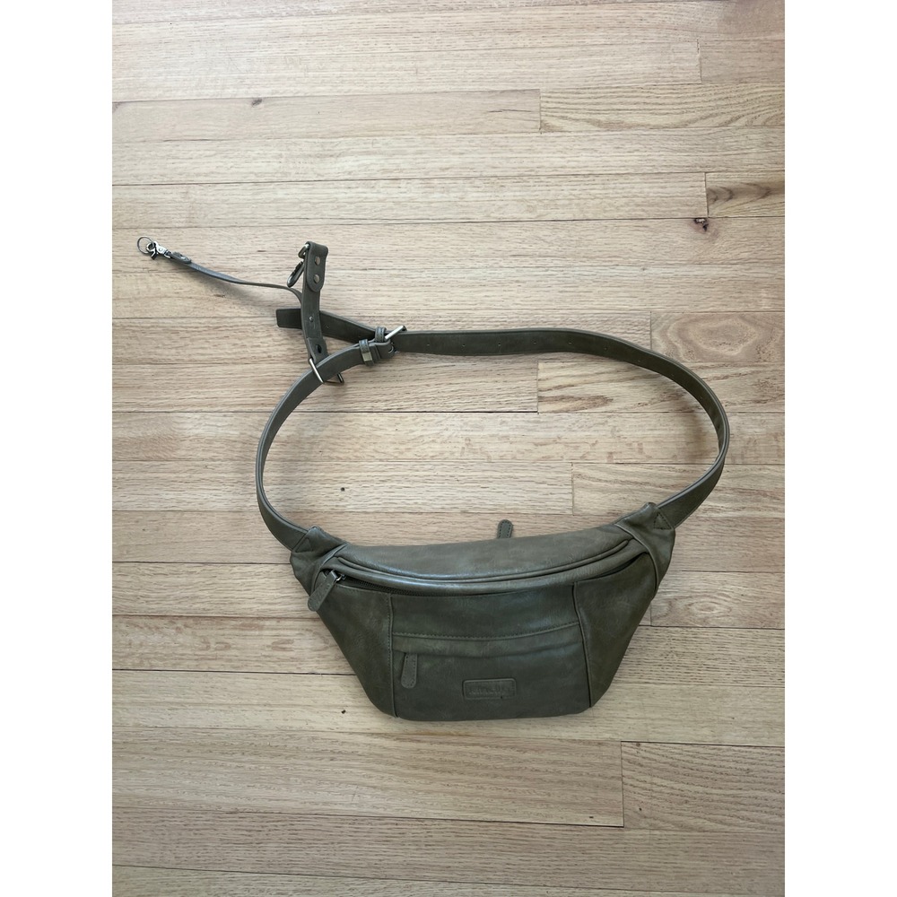 Kindly The Photographers Sling Bag Womens Olive Green NWOT